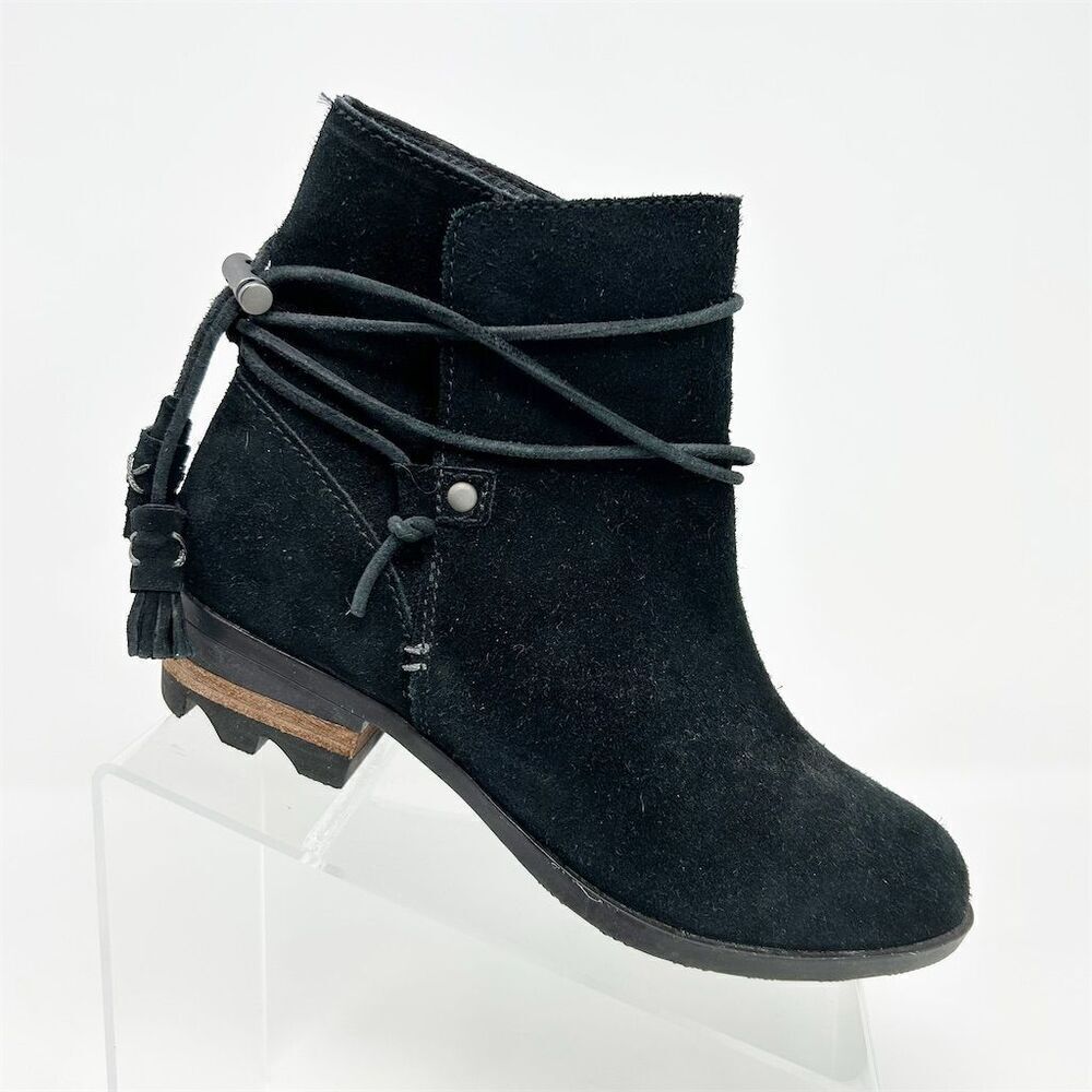 Sorel Farah Black Suede Pull On Ankle Boots Size 7.5 Back Tassel Design